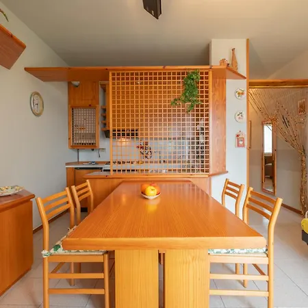 Interno 18 Apartamento *